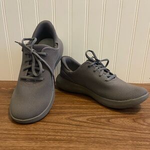 Kizik Grey Low Top Lace Up Hands Free Slip On Sneakers Unisex M 7 W 8.5